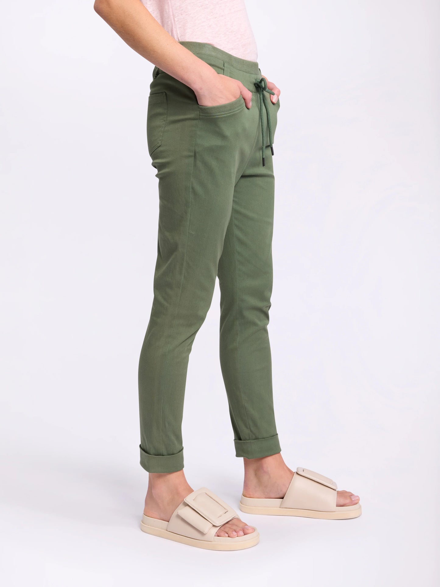 Sirocco Relaxed Jogger Olive