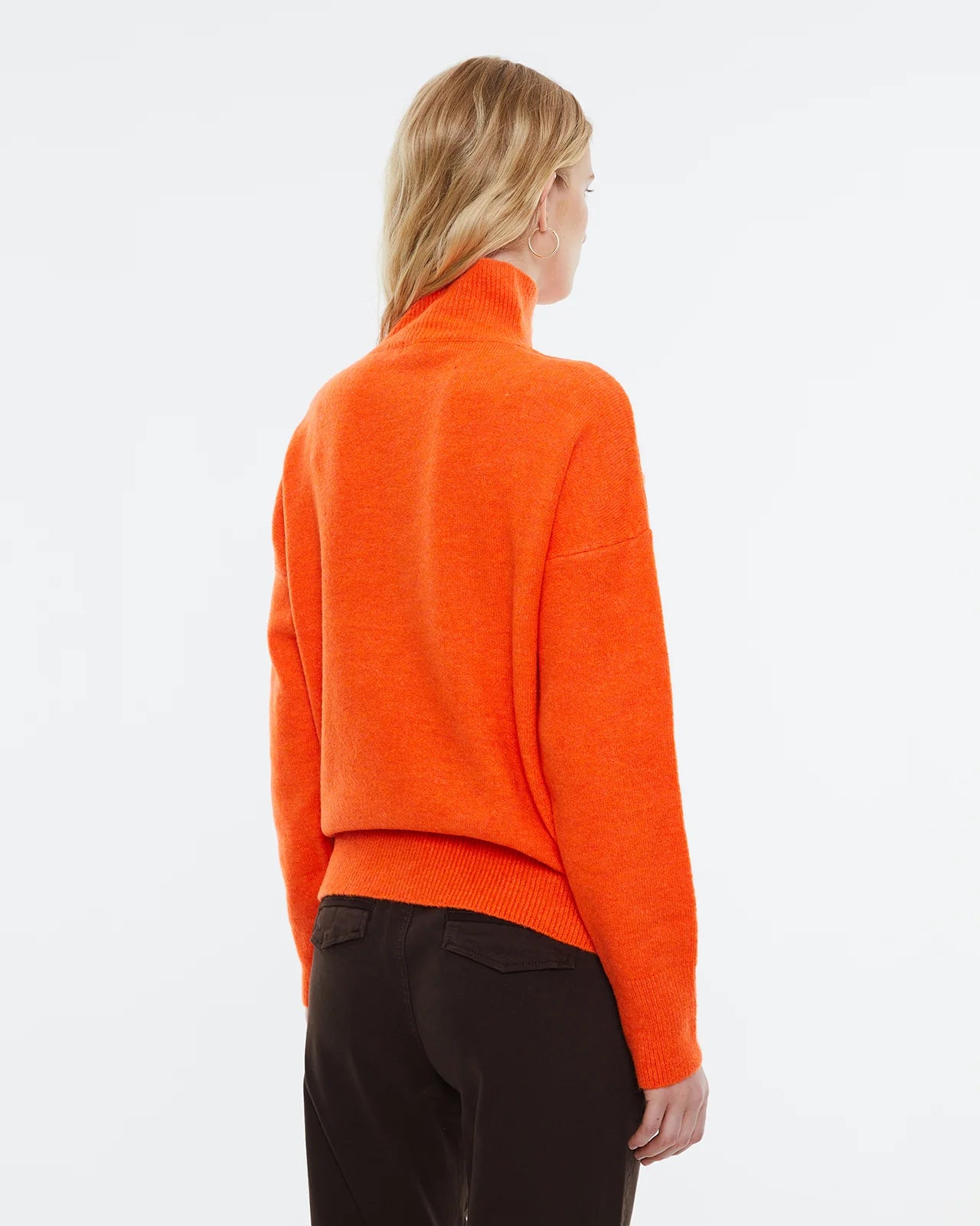 Andam Perkins neck sweater Orange