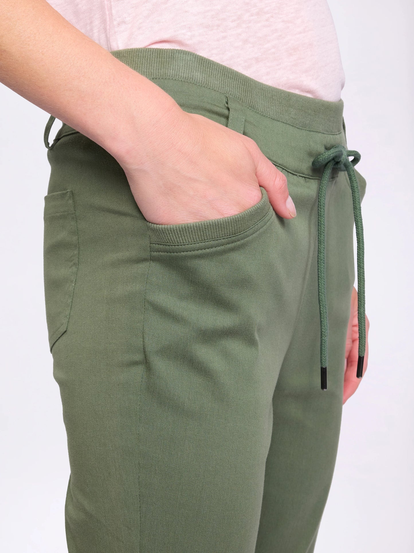 Sirocco Relaxed Jogger Olive
