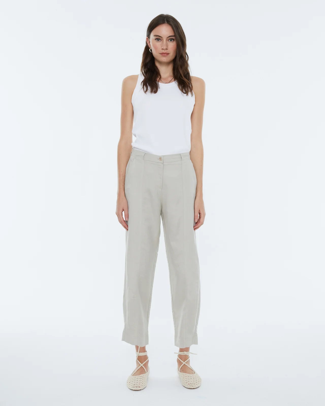 Andam, High waisted carrot pants. BEIGE