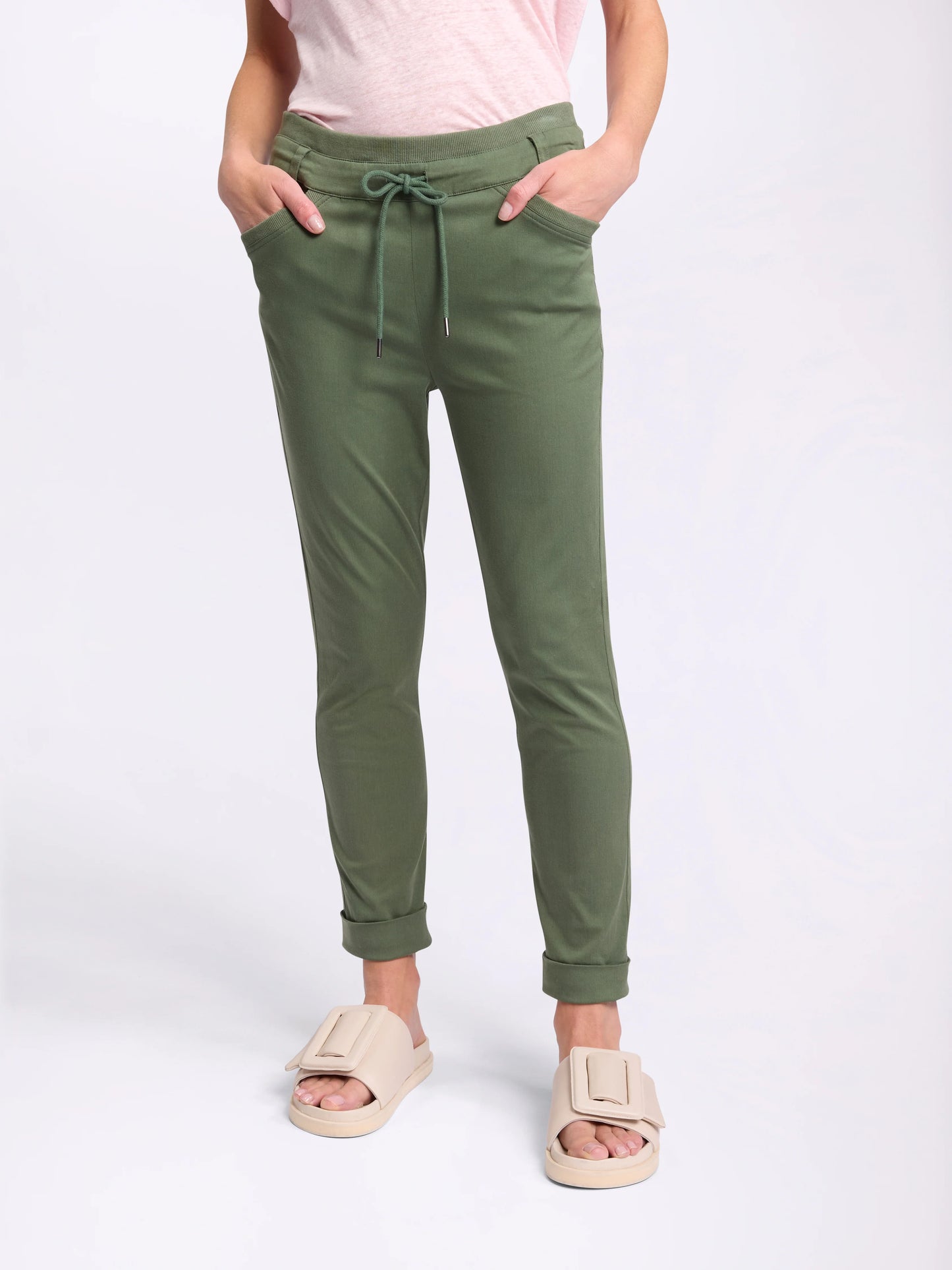 Sirocco Relaxed Jogger Olive