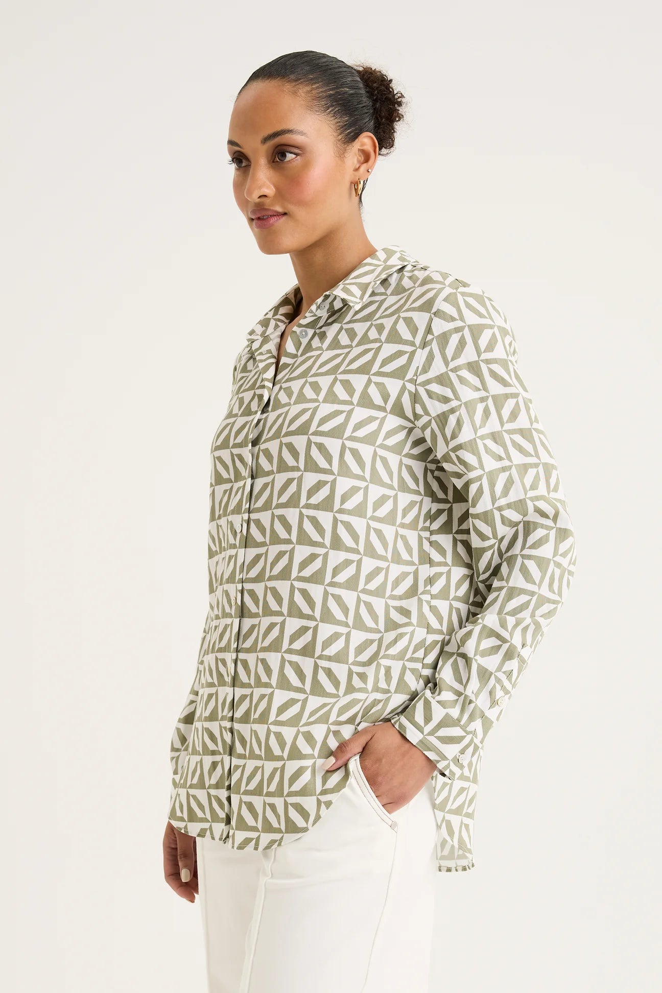 Yarra Trail. Shirt Hedge Khaki/white