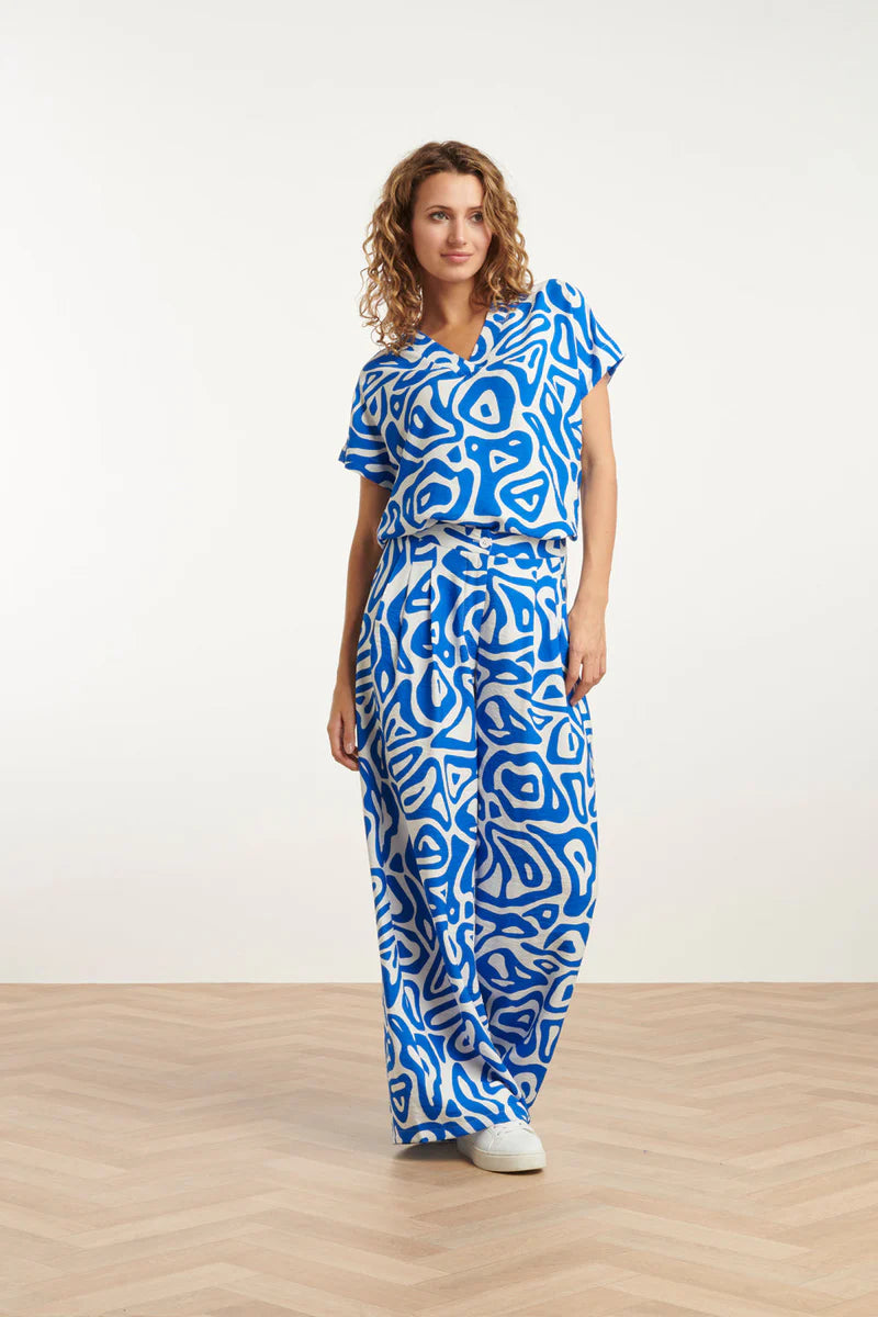 Smashed Lemon, Pants Cobalt Blue White
