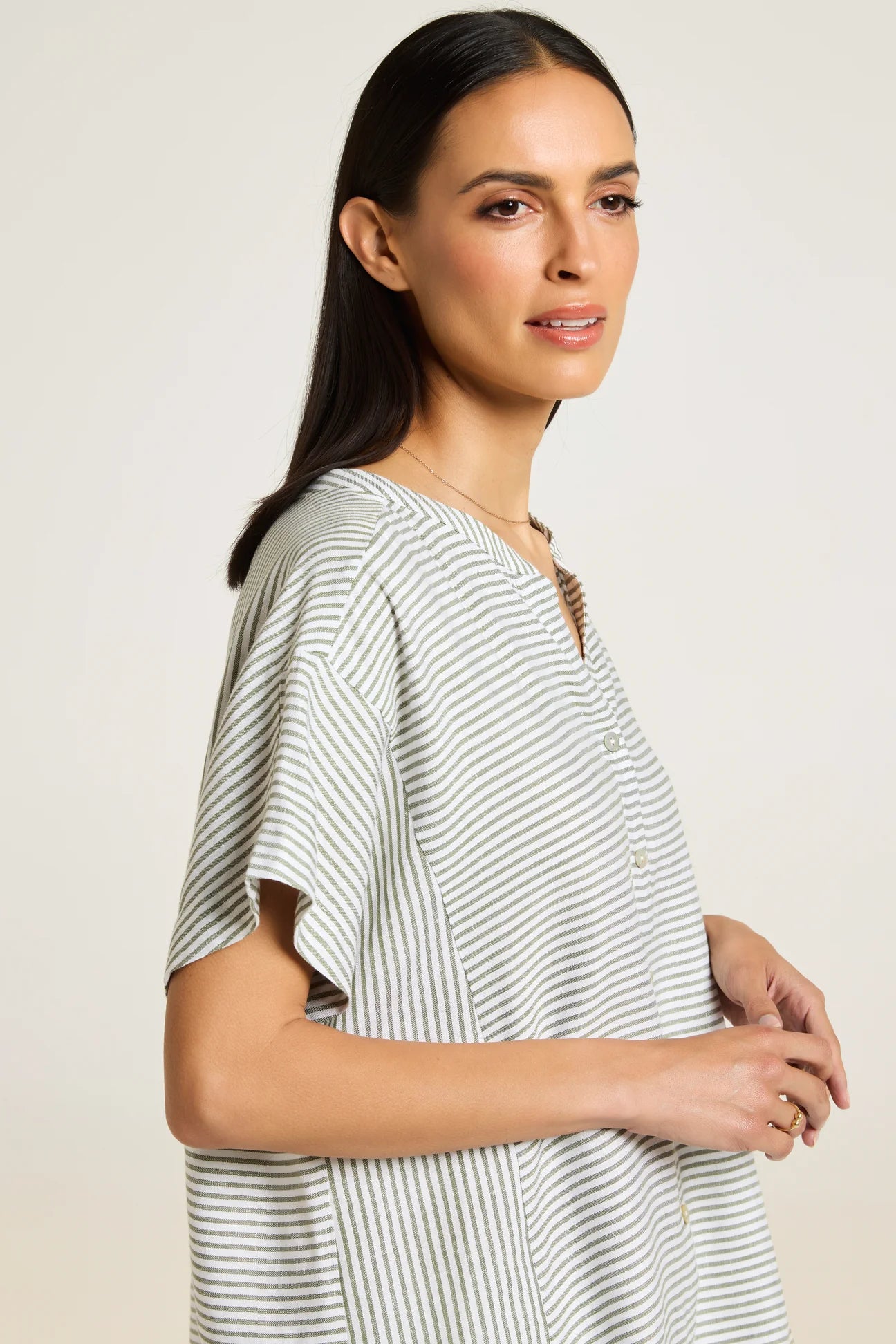 Yarra Trail Paris Shirt Moss/White