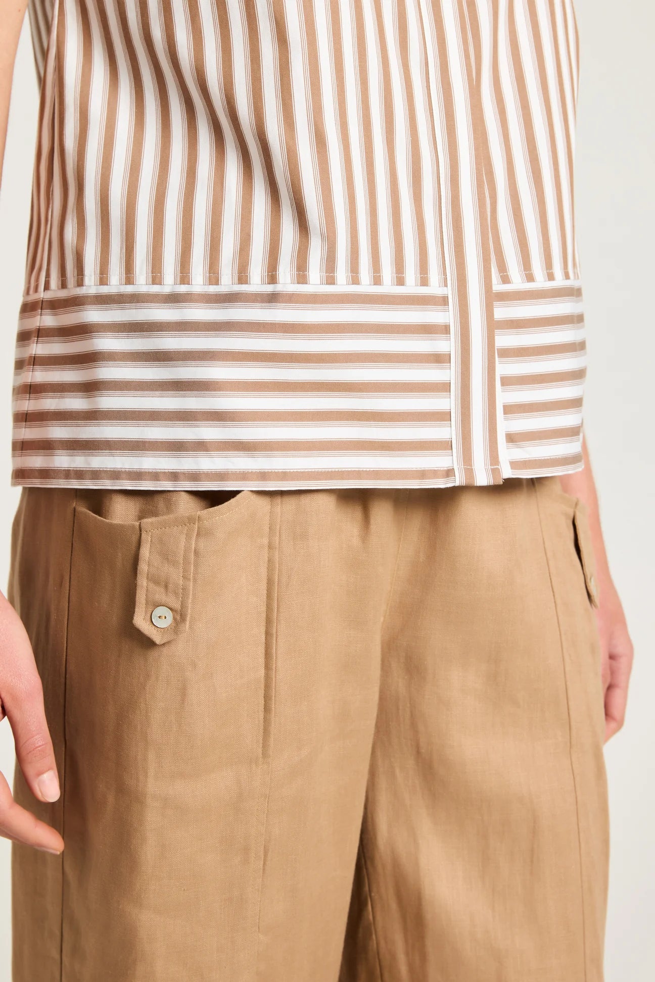 Yarra Trail Ari Shirt Toffee/White
