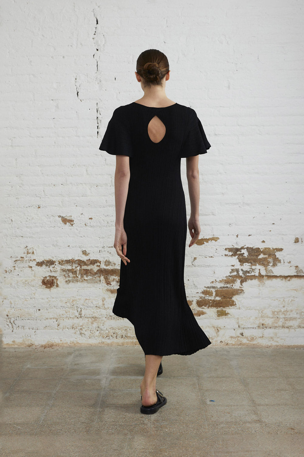 Sita Murt, Dress Black with cape sleeve