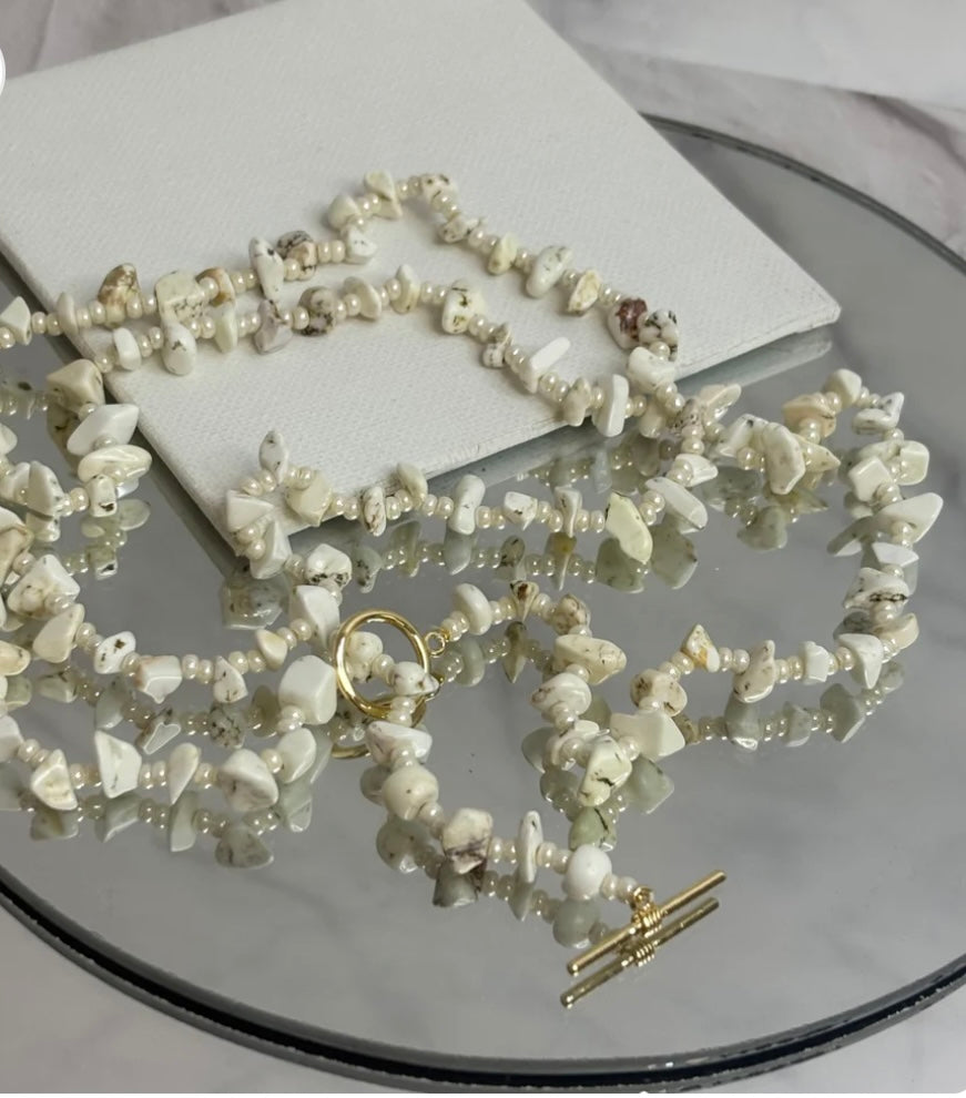 Aurora, Stone Fob in Shell (Gold)