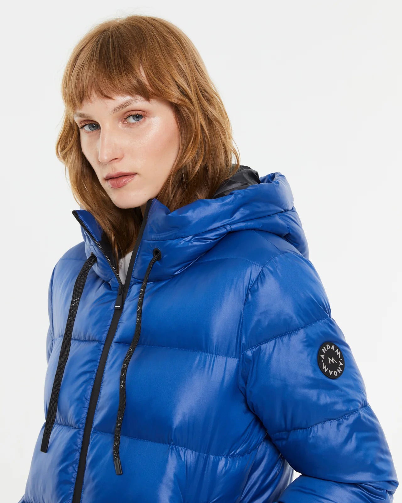 Andam, short parka with hood Blue 7011