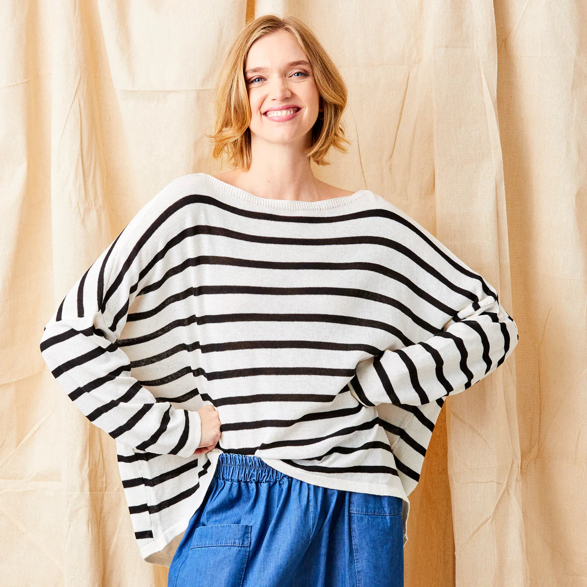 Suzy D, FAYOLA OVERSIZE STRIPE HI LO HEM KNIT Ivory/Black