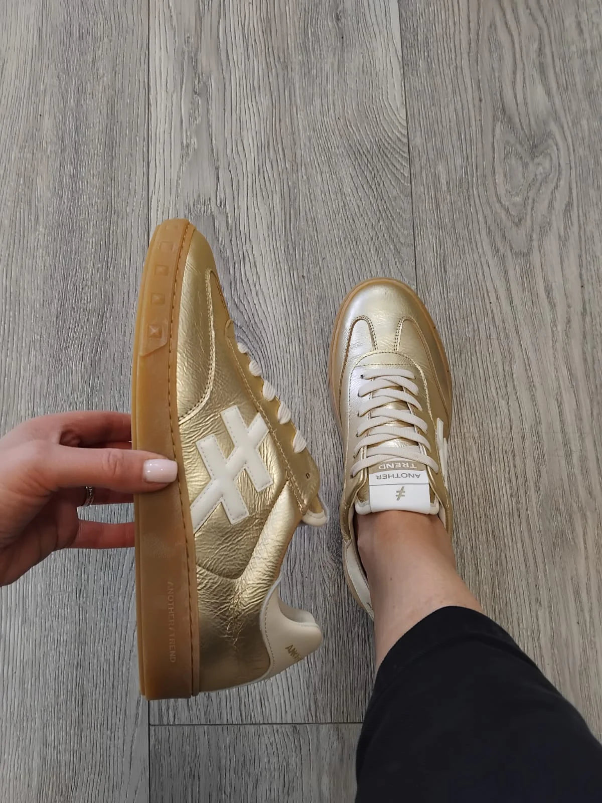 Another Trend, Gold trainer A0382643