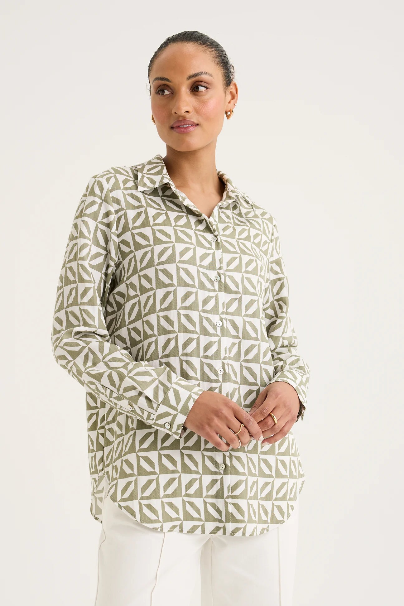 Yarra Trail. Shirt Hedge Khaki/white