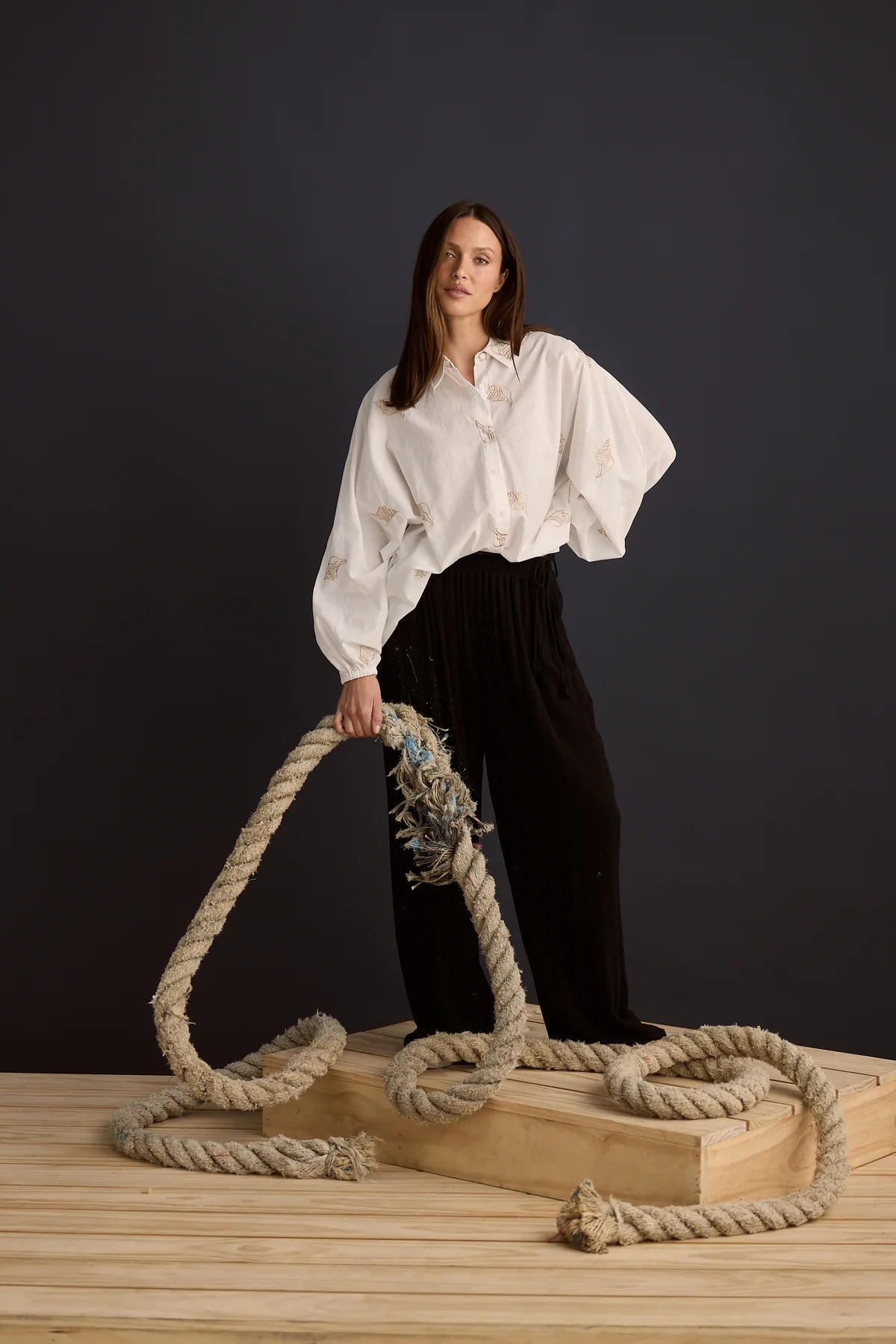 Holiday, Cliffside Shirt White Shell