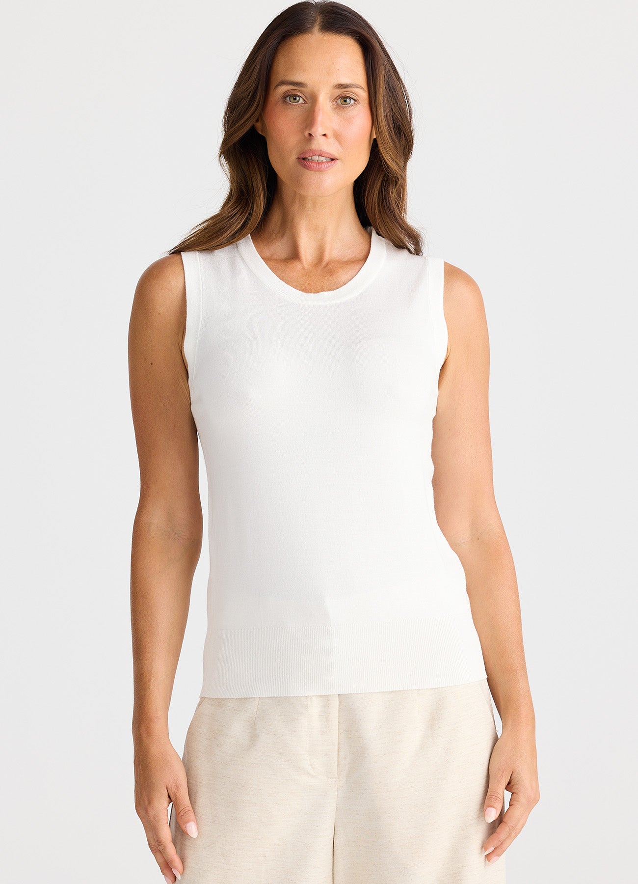 Brave and True, Dover Top White