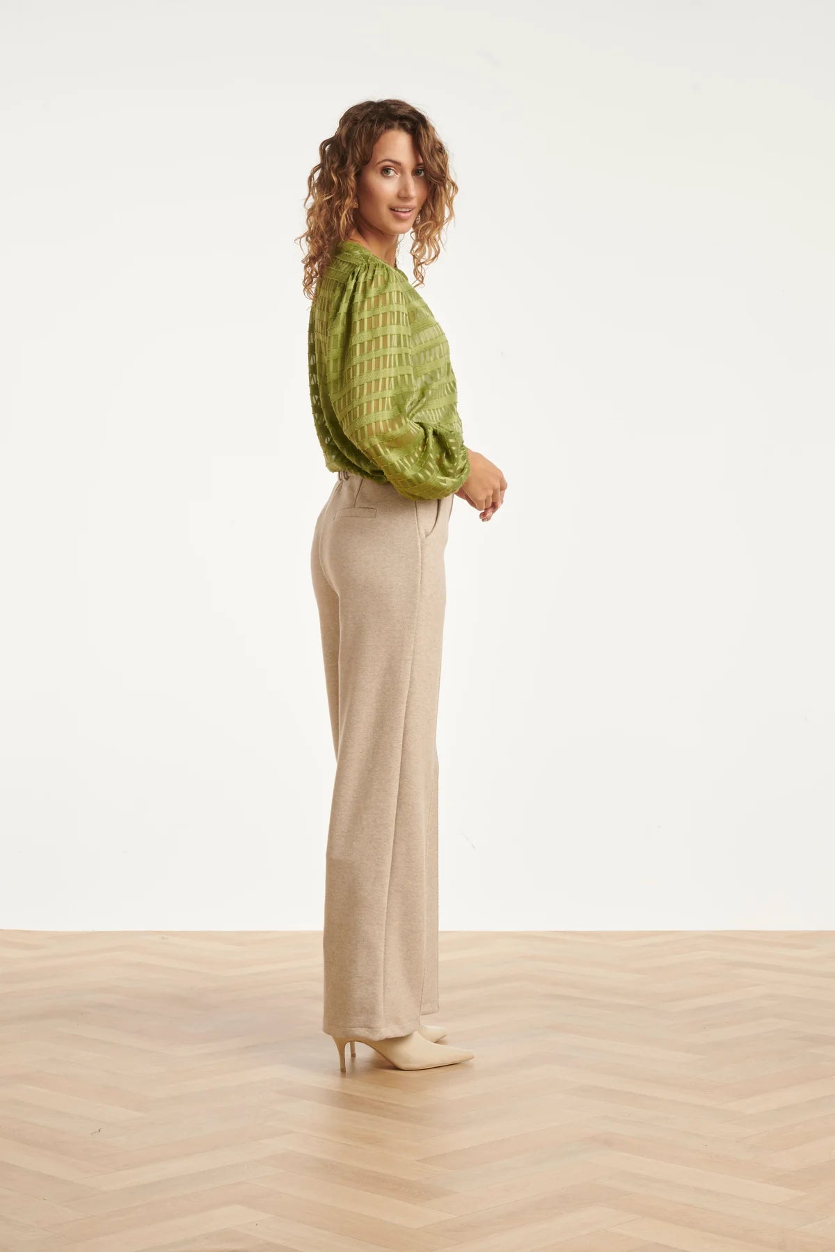 Smashed Lemon,  LOOSE-FITTING LONG TROUSERS | SAND 25614