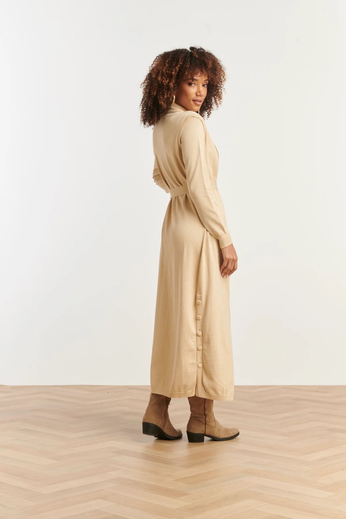 Smashed Lemon, Knit Gilet with Lurex / Sand - Gold