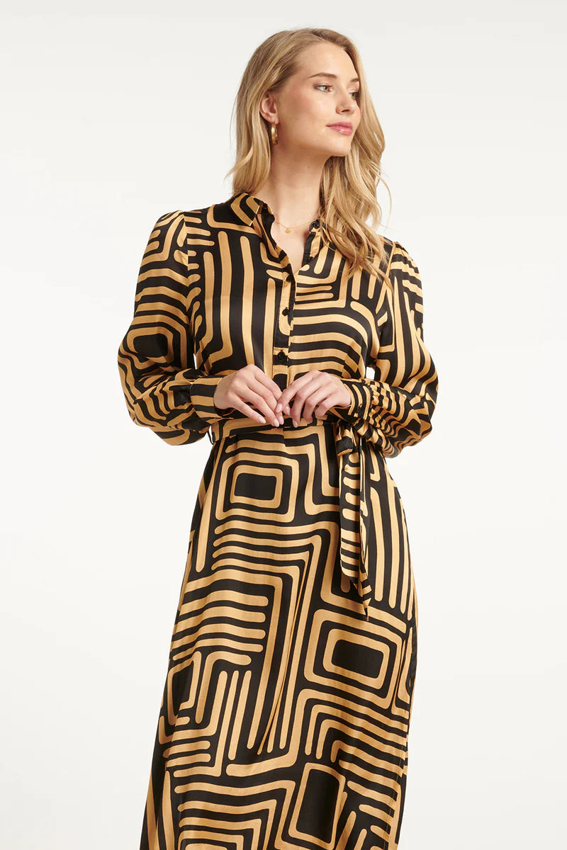 Smashed Lemon, BLACK AND GOLD GRAPHIC PRINTED MIDI DRESS WITH COLLAR | BLACK - CAMEL 25578