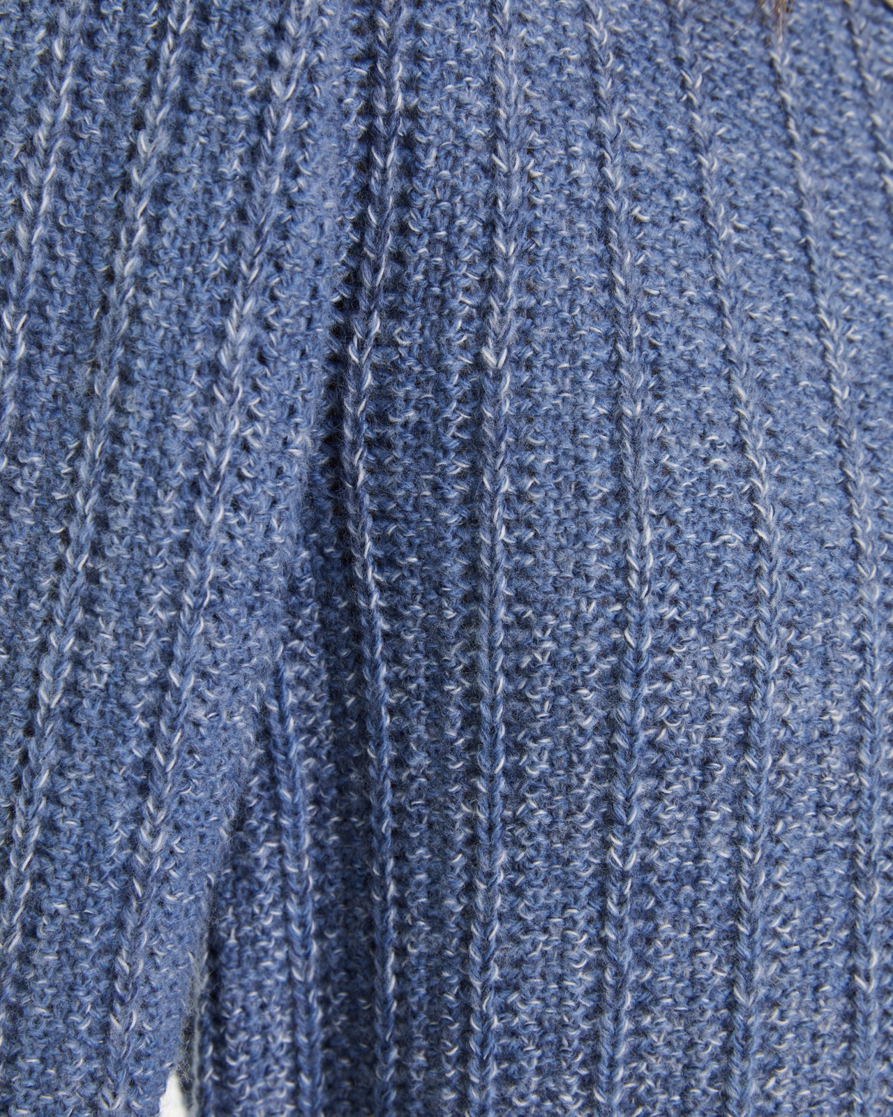 Andam, round neck long-sleeved sweater BLUE 6280