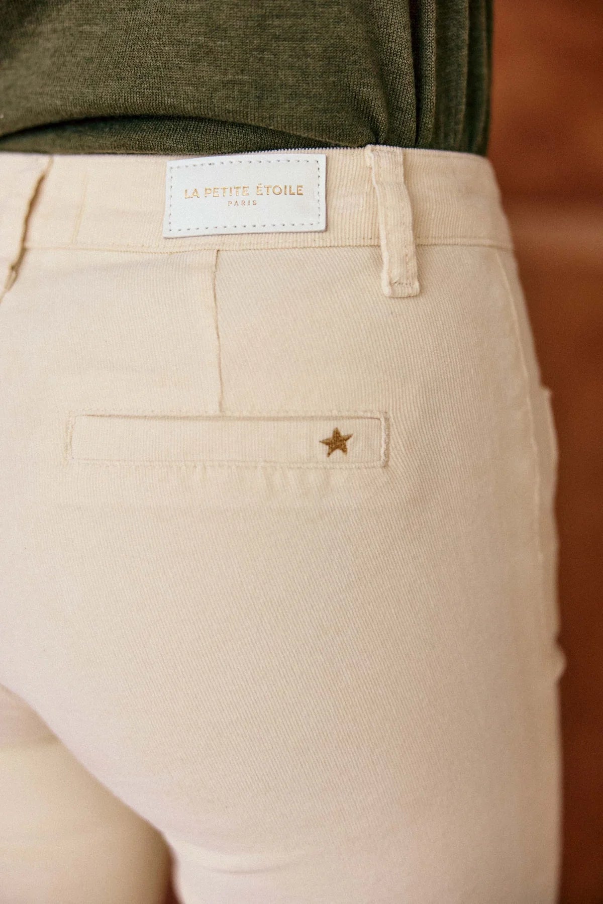 LPE, Sonny Velvet Pants - Flare Pants ECRU