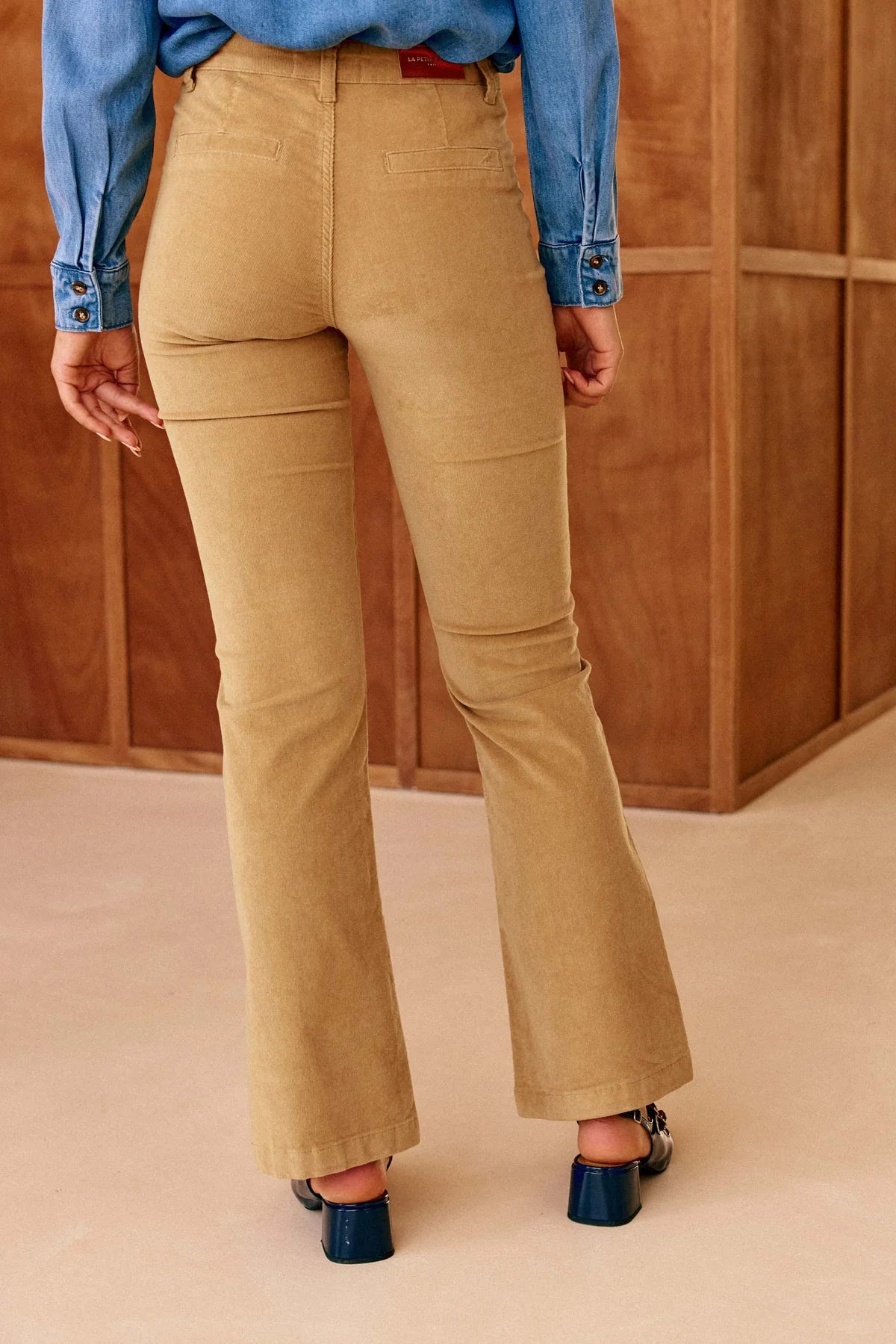 LPE, Sonny Velvet Pants - Flare Pants BEIGE
