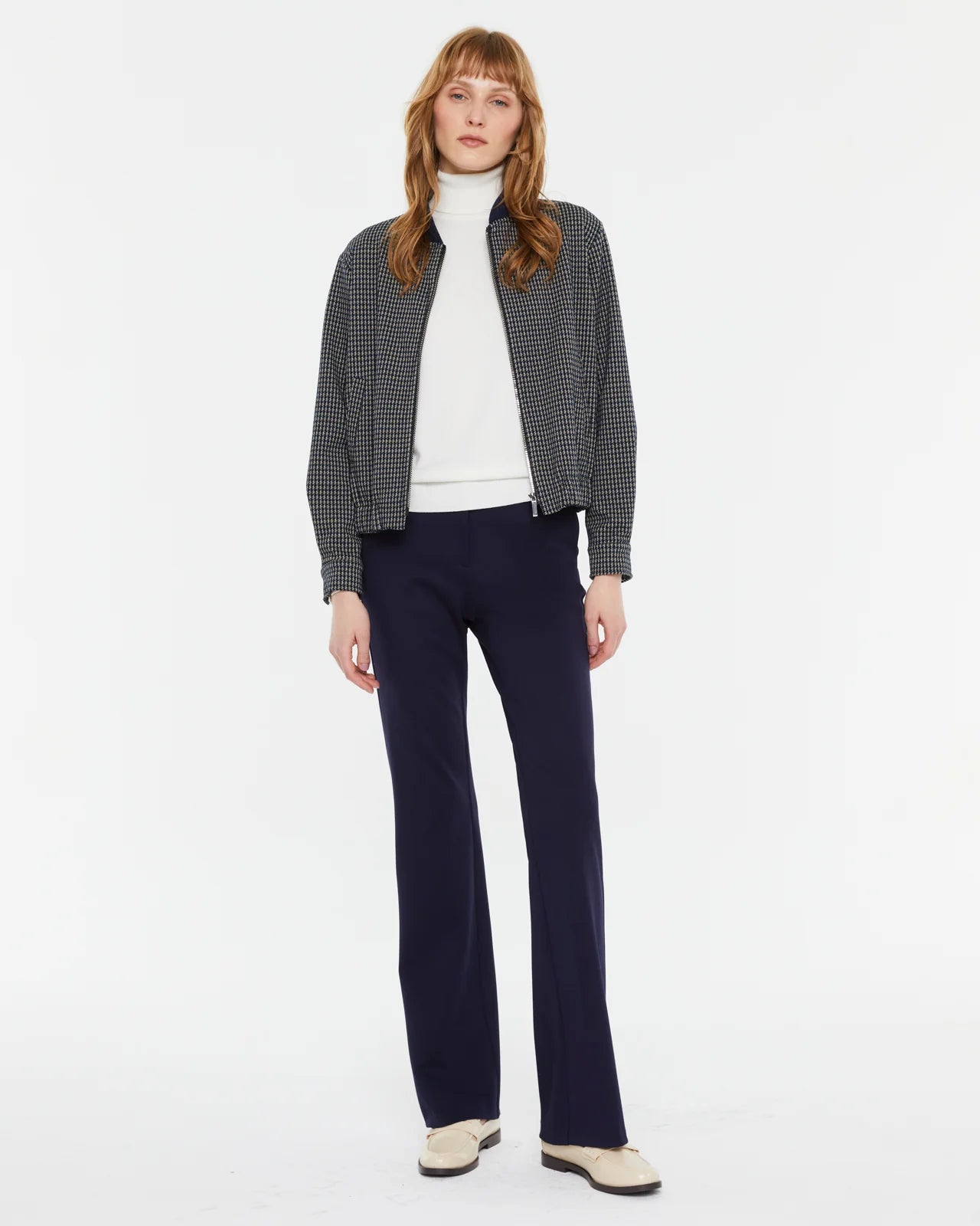 Andam, high-waisted plain knit flared trouser Black 4692