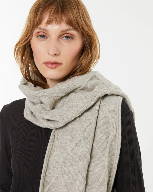 Andam, Knitted scarf with braided structure Beige 0008