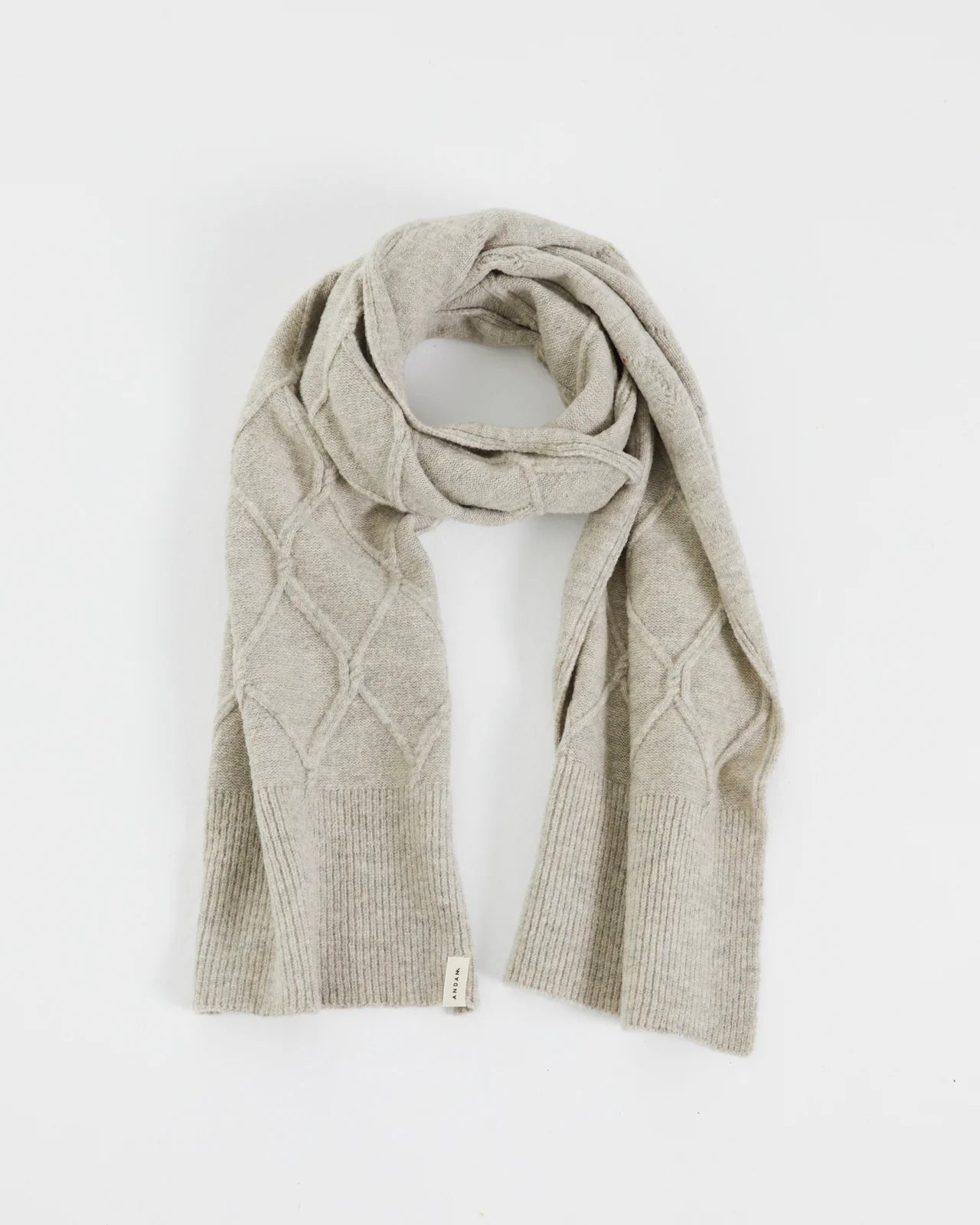 Andam, Knitted scarf with braided structure Beige 0008