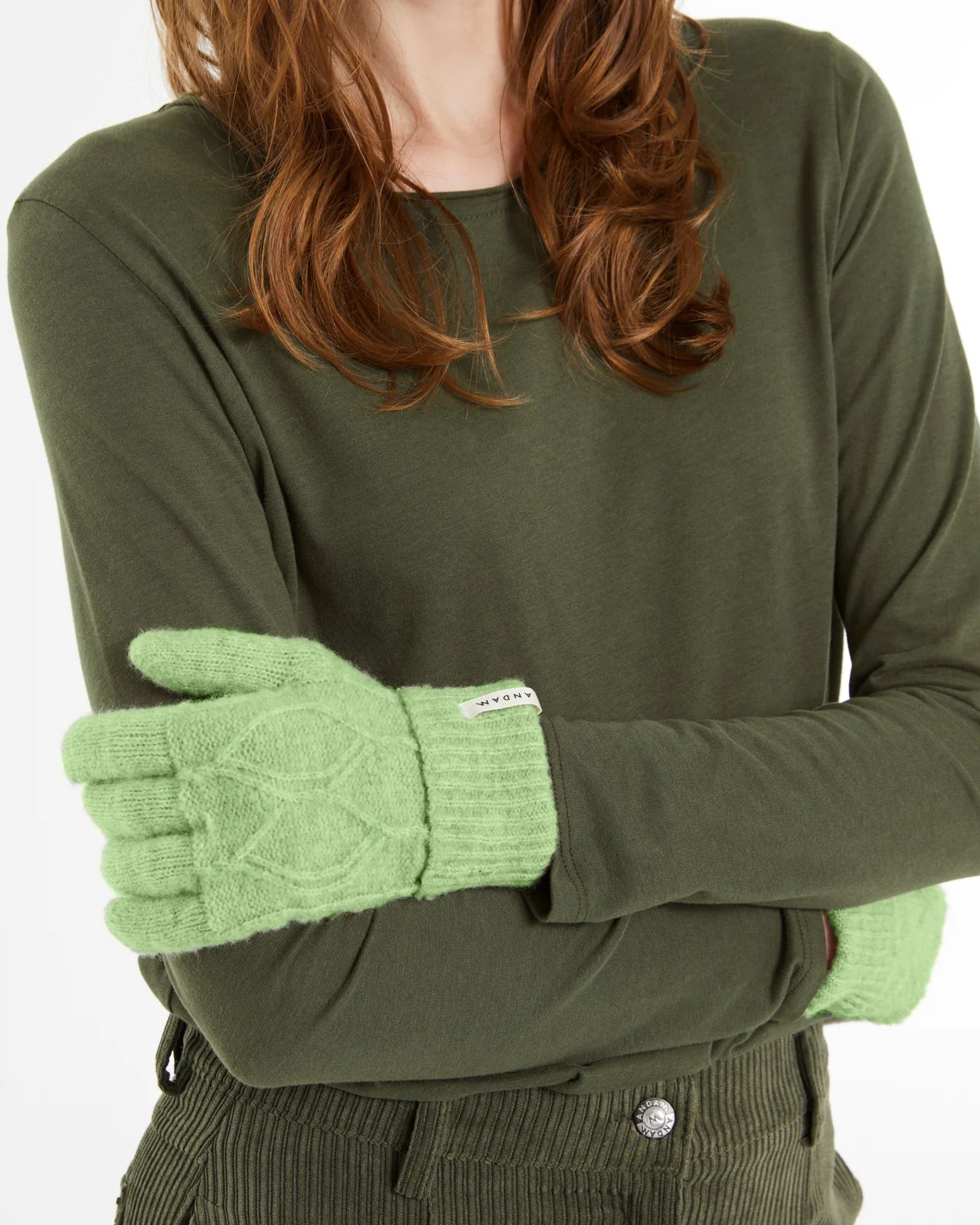 Andam,  knitted gloves with braided structure Green 0010