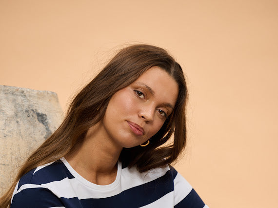 Holiday, Roam Tee Navy Stripe 26054-1