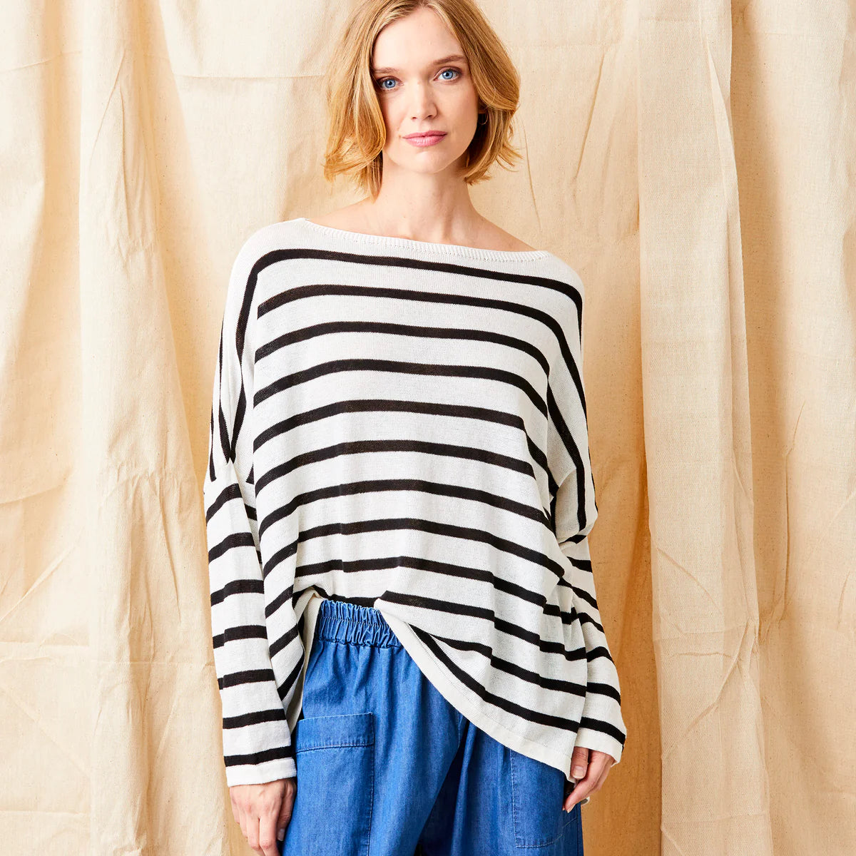 Suzy D, FAYOLA OVERSIZE STRIPE HI LO HEM KNIT Ivory/Black