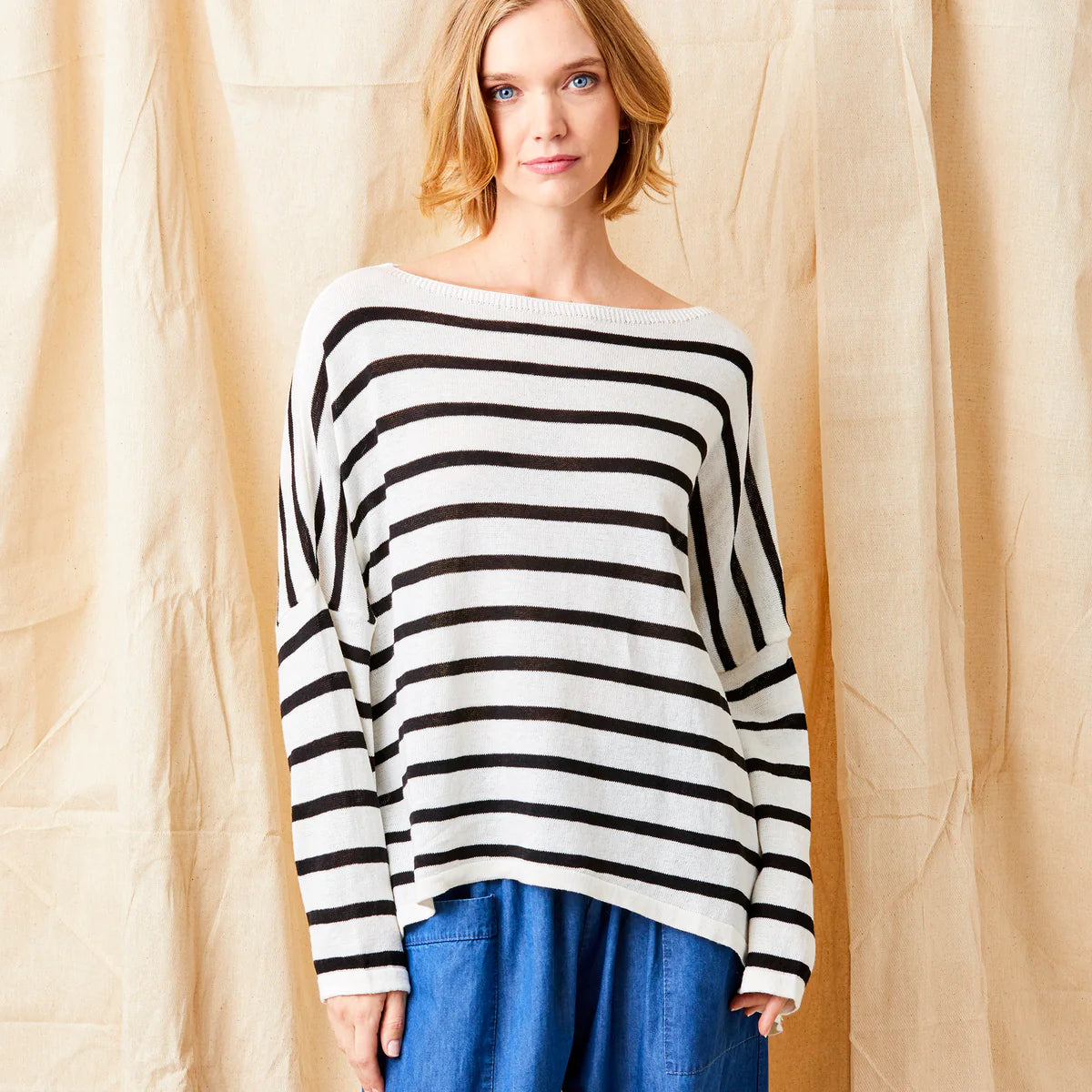 Suzy D, FAYOLA OVERSIZE STRIPE HI LO HEM KNIT Ivory/Black