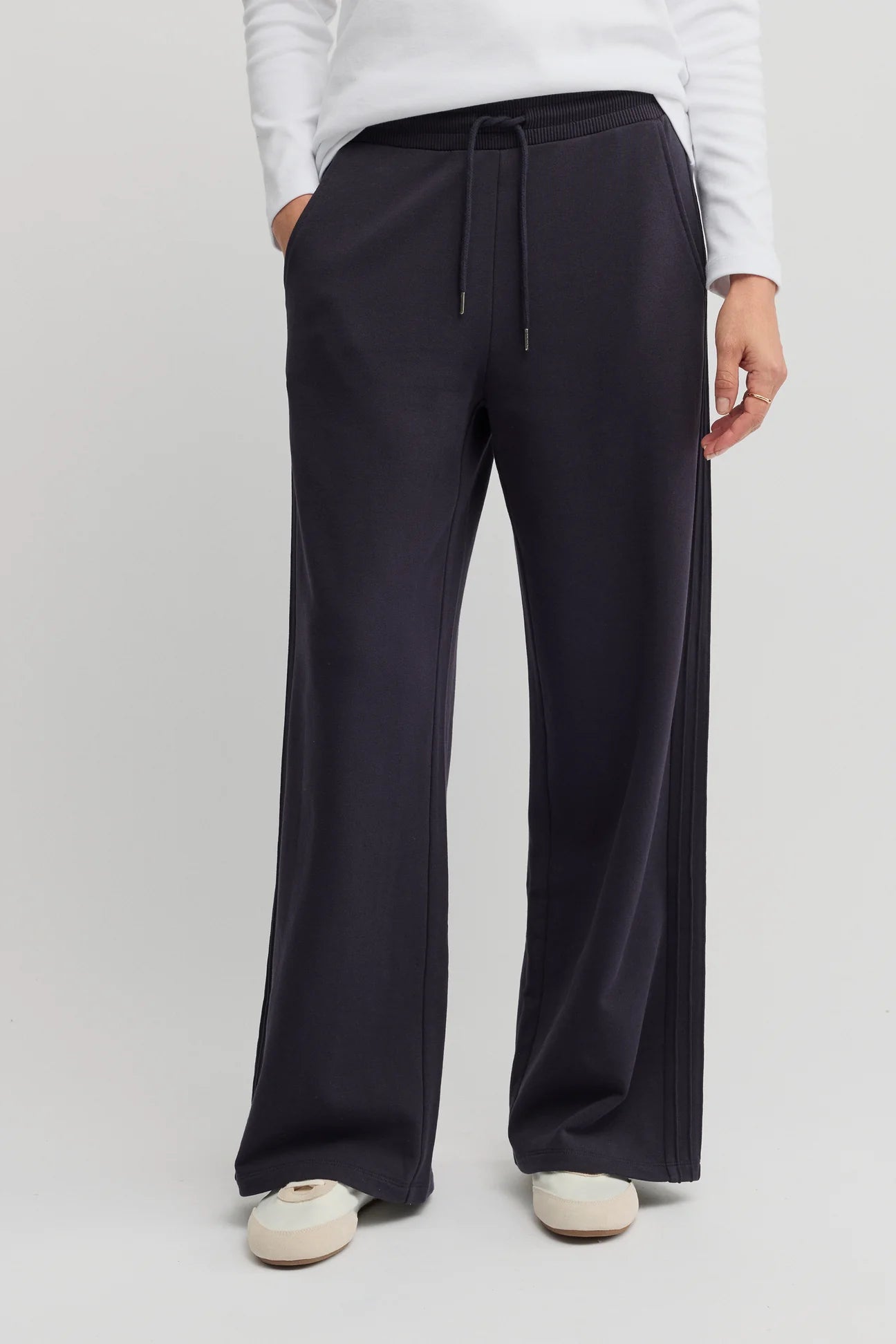 Yarra Trail, Manhattan Pant Navy 8034