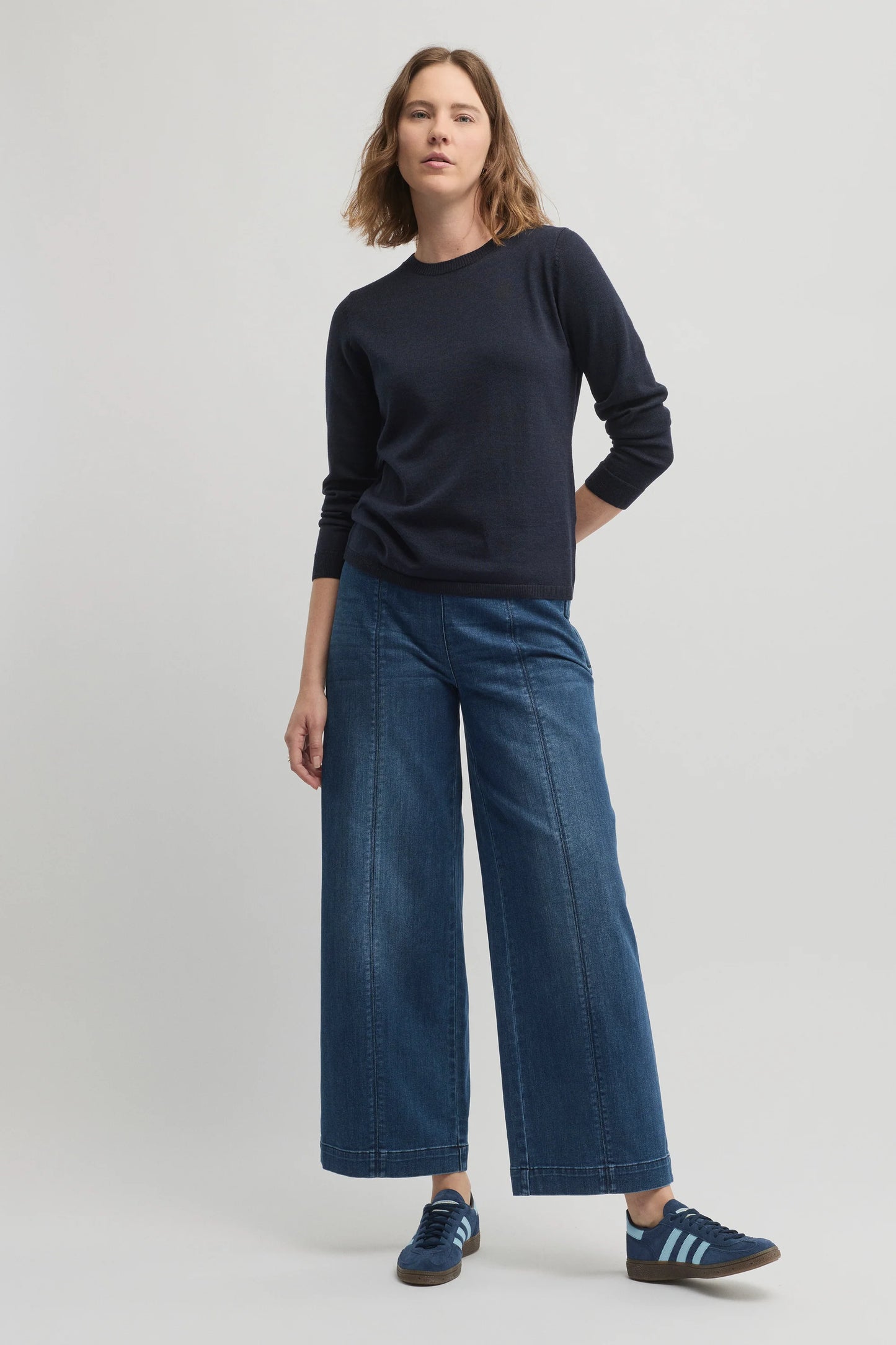 Yarra Trail, Villa knit Navy 7746