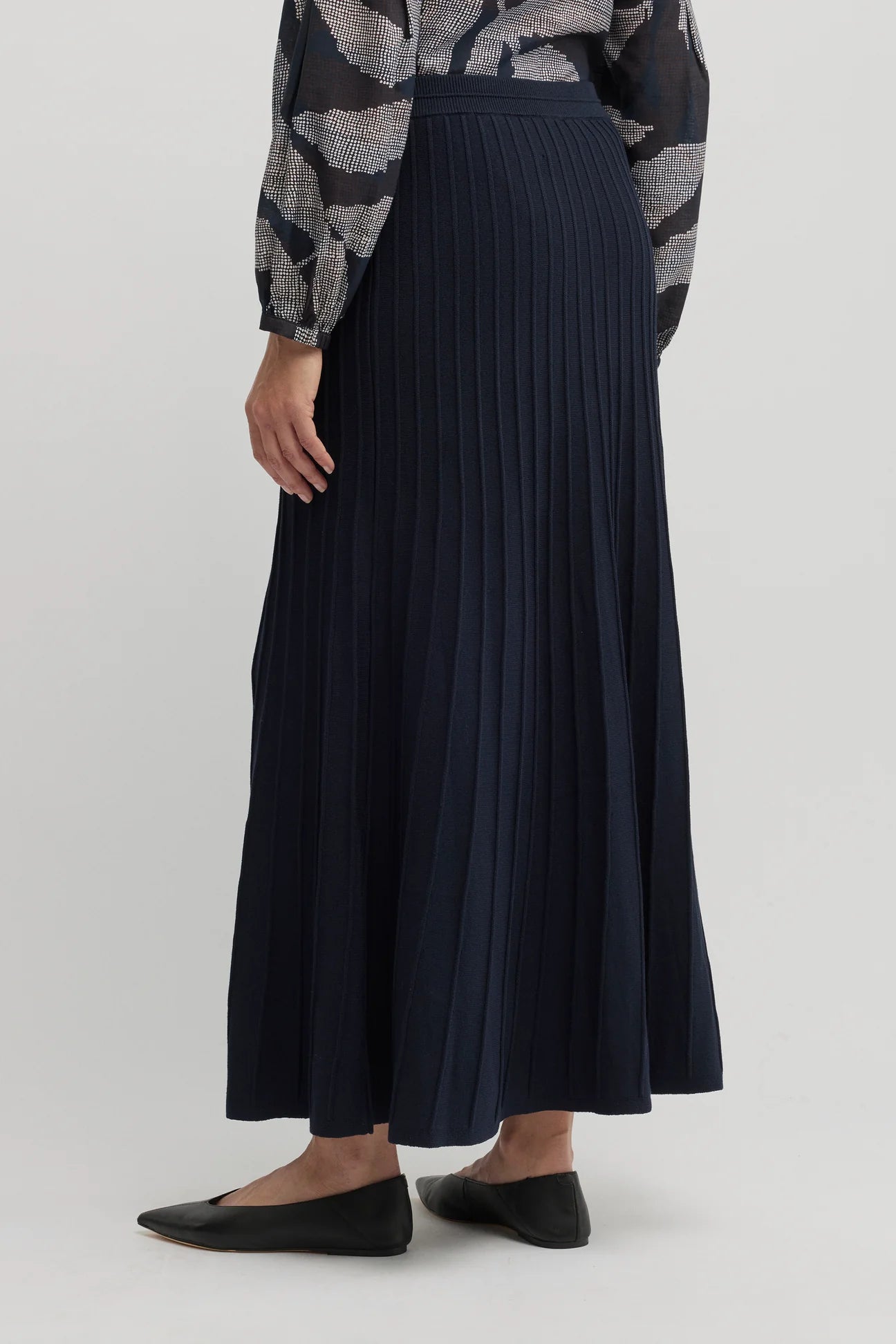 Yarra Trail, Skirt Cedar Navy 2003
