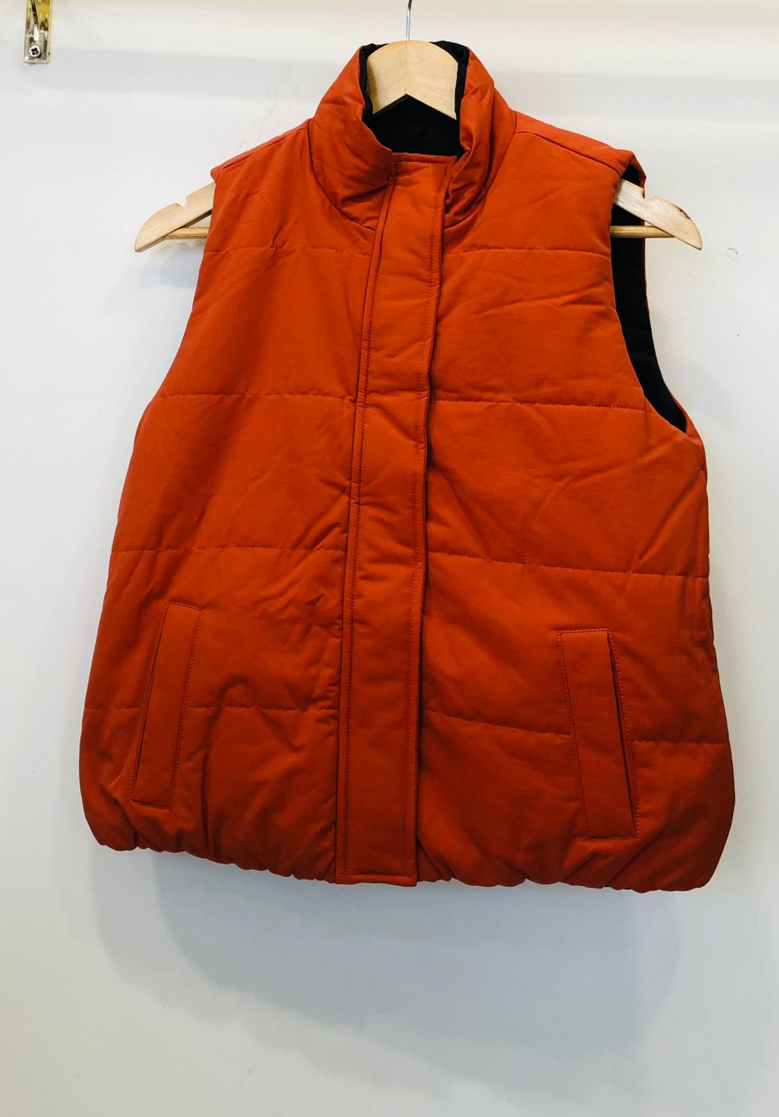 Yarra Trail, Levity vest Black/autumn