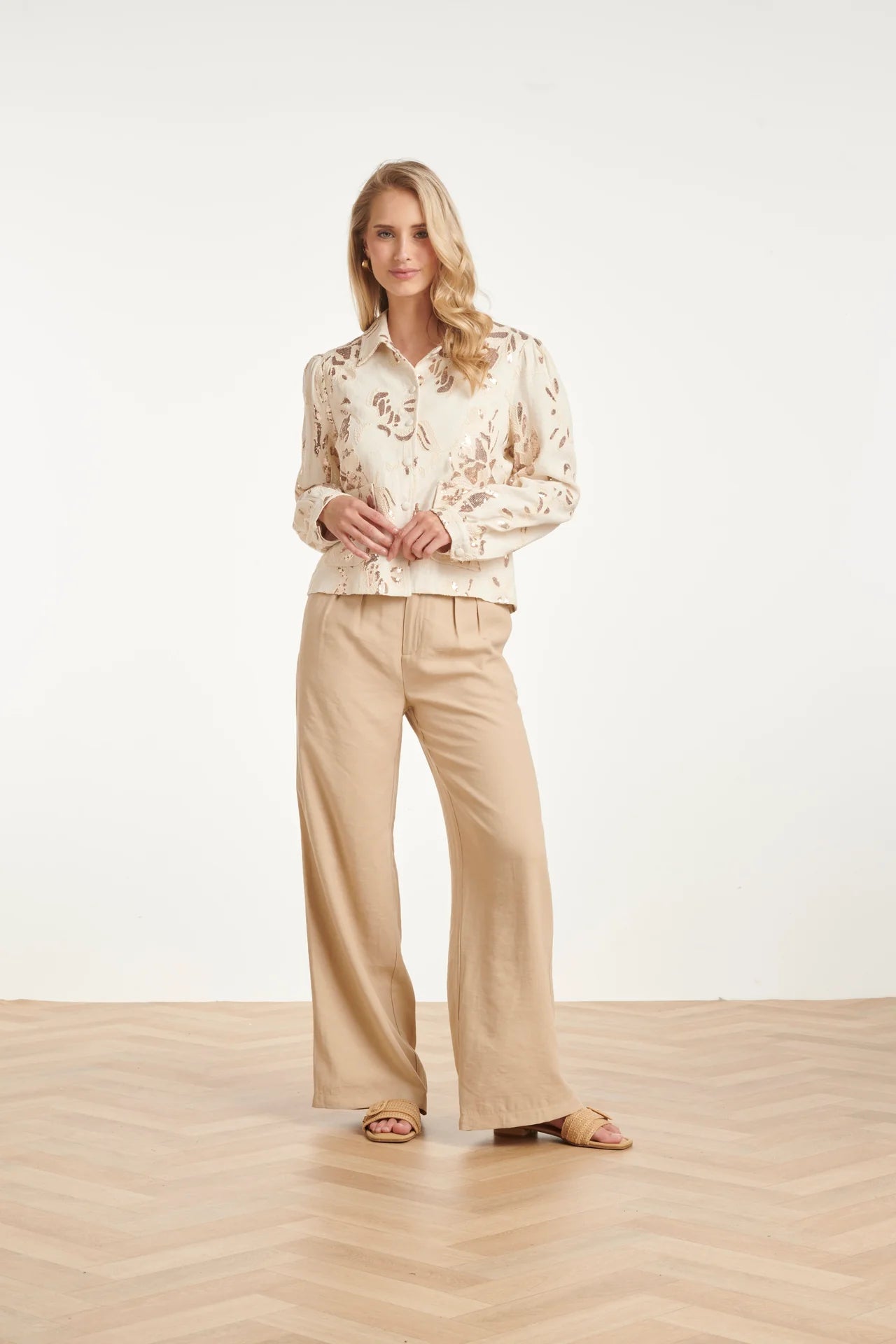 Smashed Lemon, FESTIVE JACKET WITH GLITTERING SEQUIN PRINT | SAND - COPPER 26069