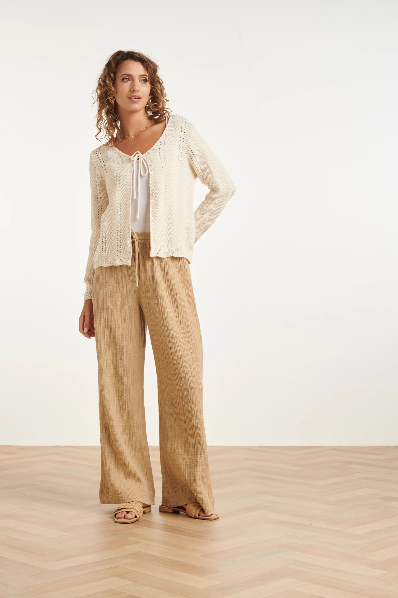 Smashed Lemon, KNITTED CARDIGAN WITH OPENWORK PATTERN AND BOW | OFF WHITE 26208