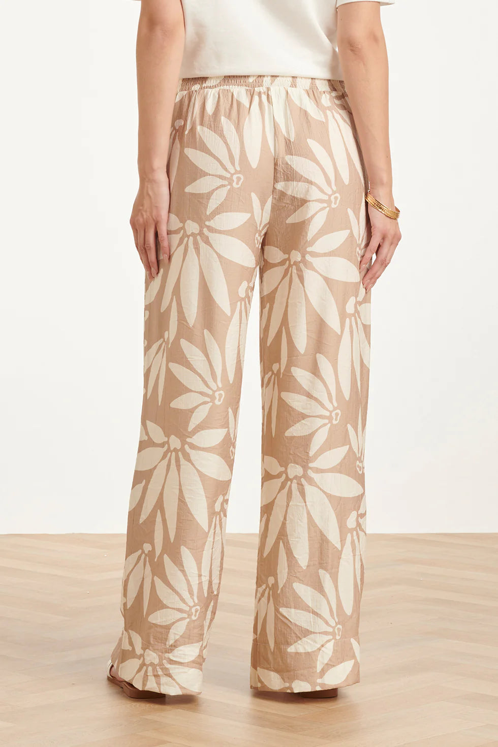 Smashed Lemon, WIDE LEG TROUSERS WITH FLORAL PRINT - BEIGE/WHITE | DARK SAND - OFF WHITE 26007