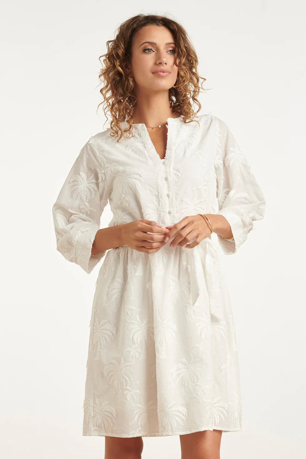 Smashed Lemon, SHORT DRESS WITH EMBROIDERED PALM MOTIF AND BELT | WHITE 26057