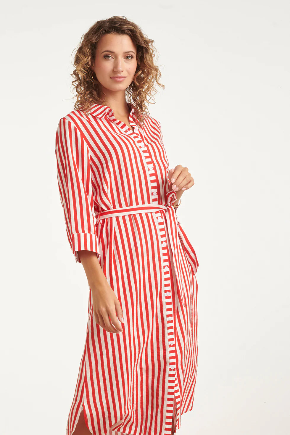 Smashed Lemon, STRIPED MAXI DRESS WITH WAIST BELT | RED - WHITE 26035