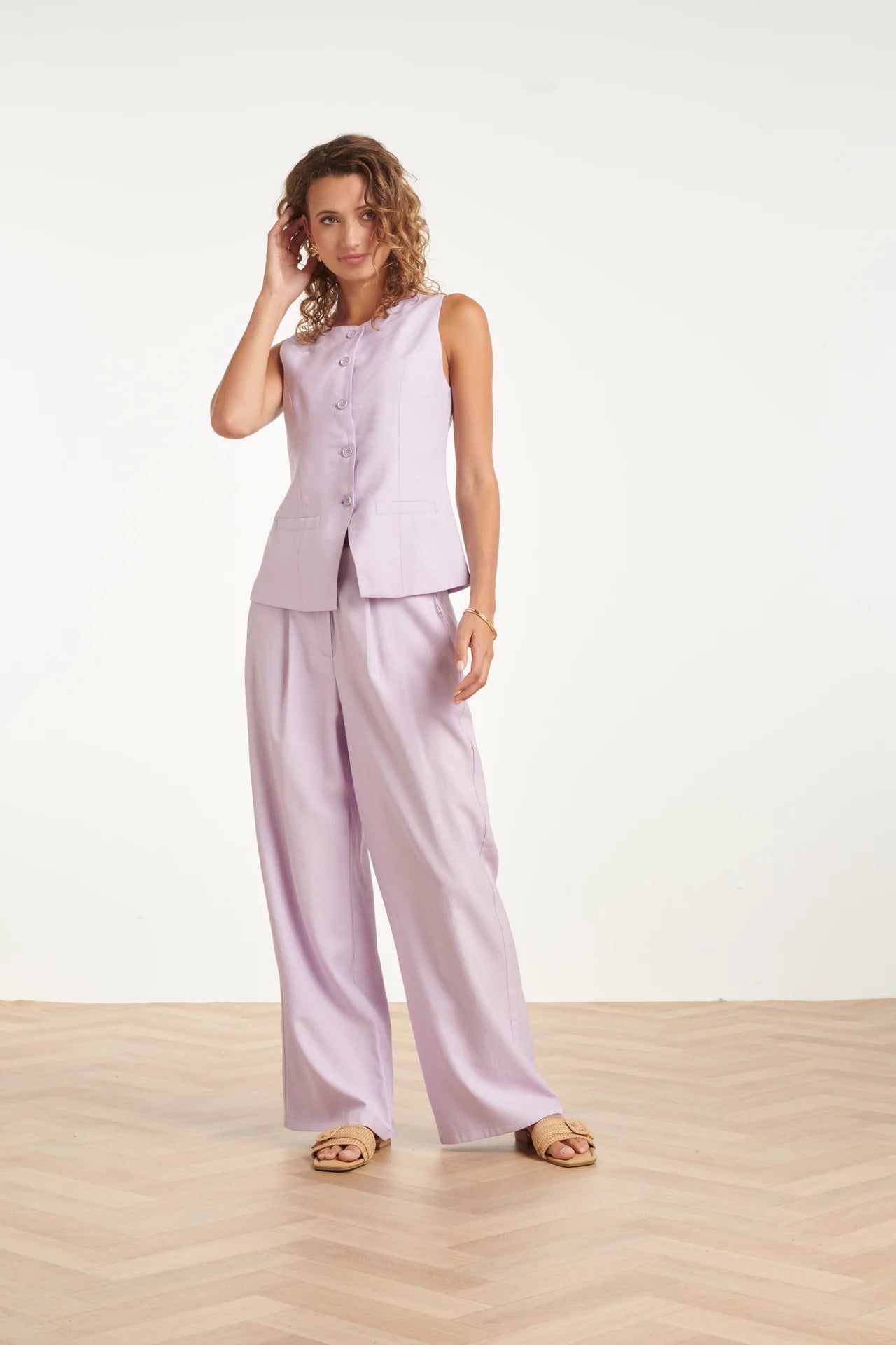 Smashed Lemon, ELEGANT SLEEVELESS VEST | LILAC 26096