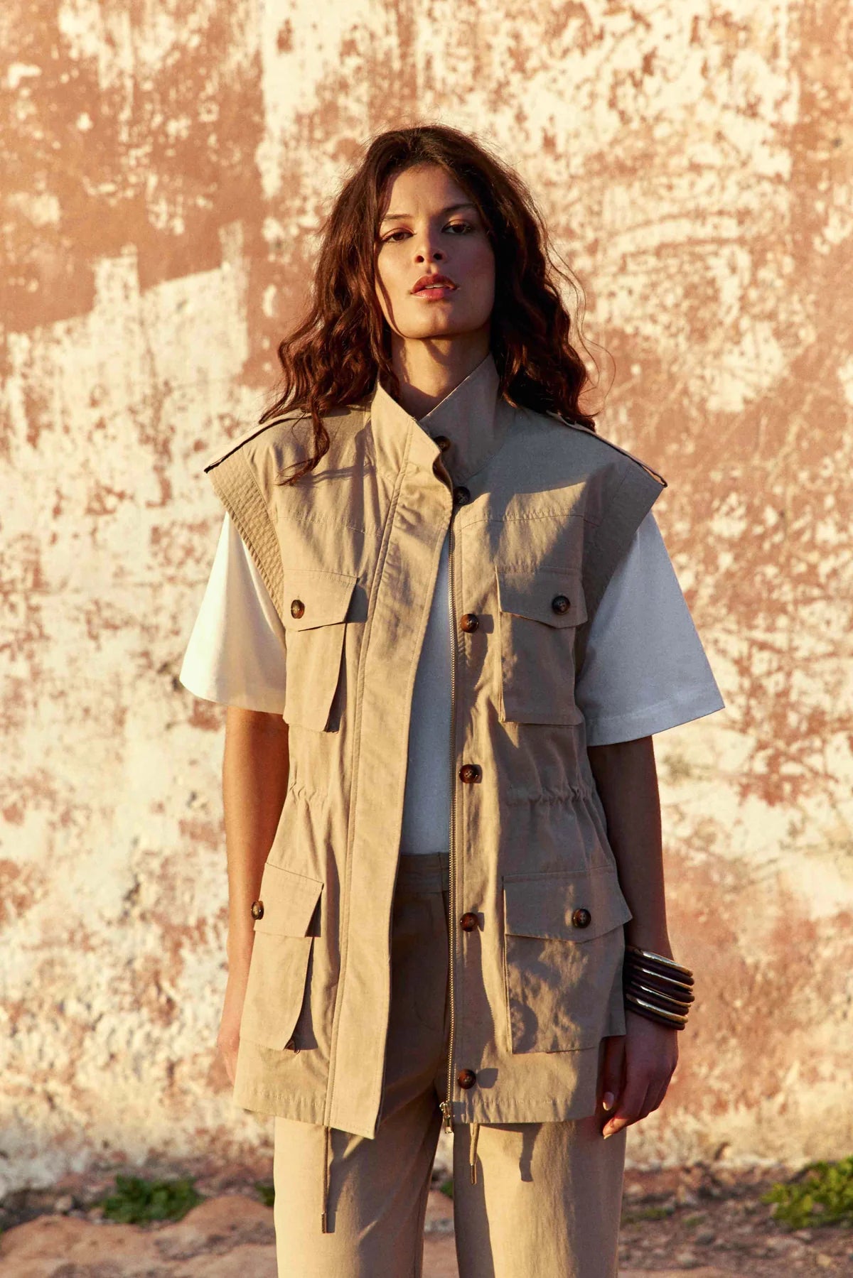 LPE, NEVA sleeveless jacket Beige