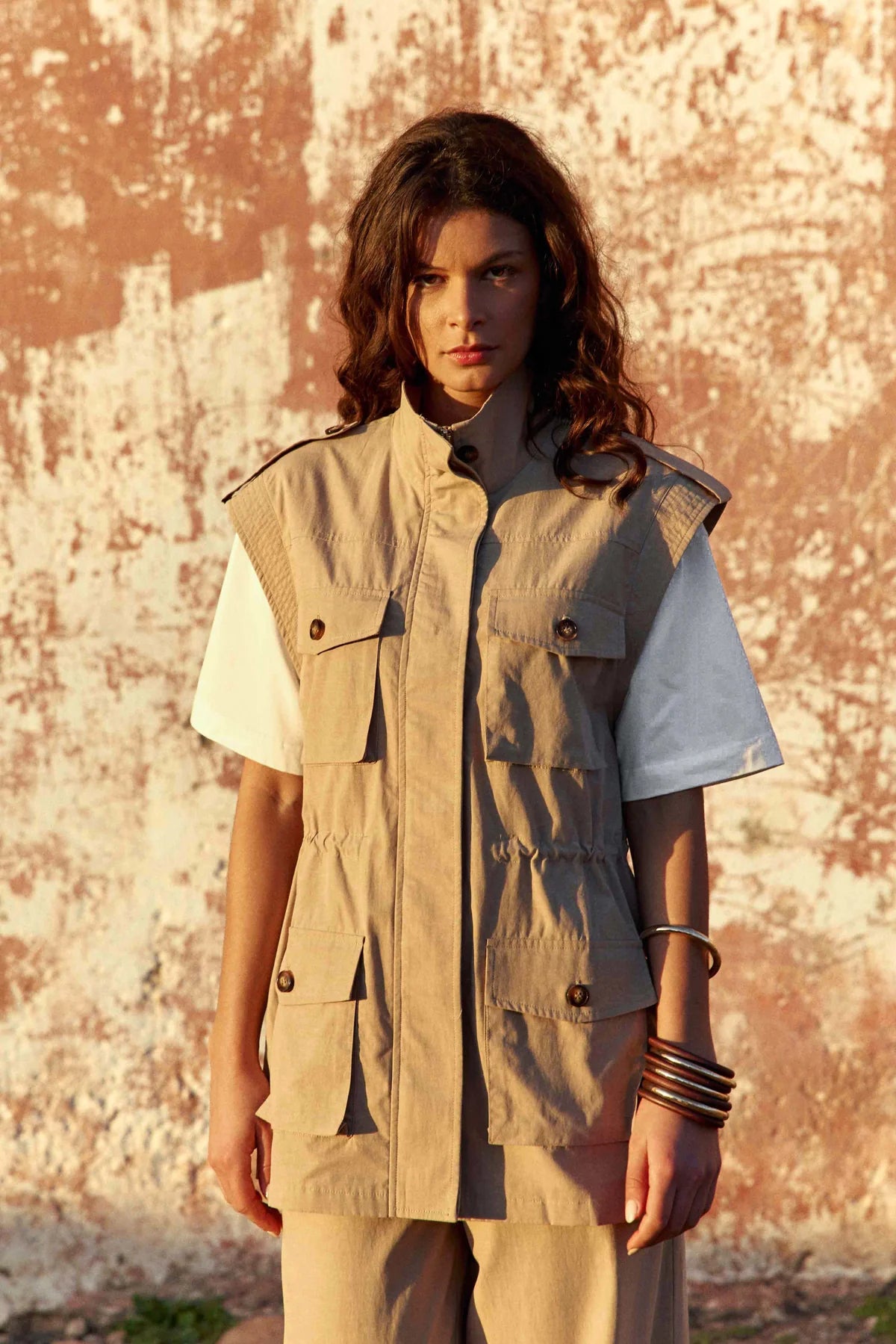 LPE, NEVA sleeveless jacket Beige
