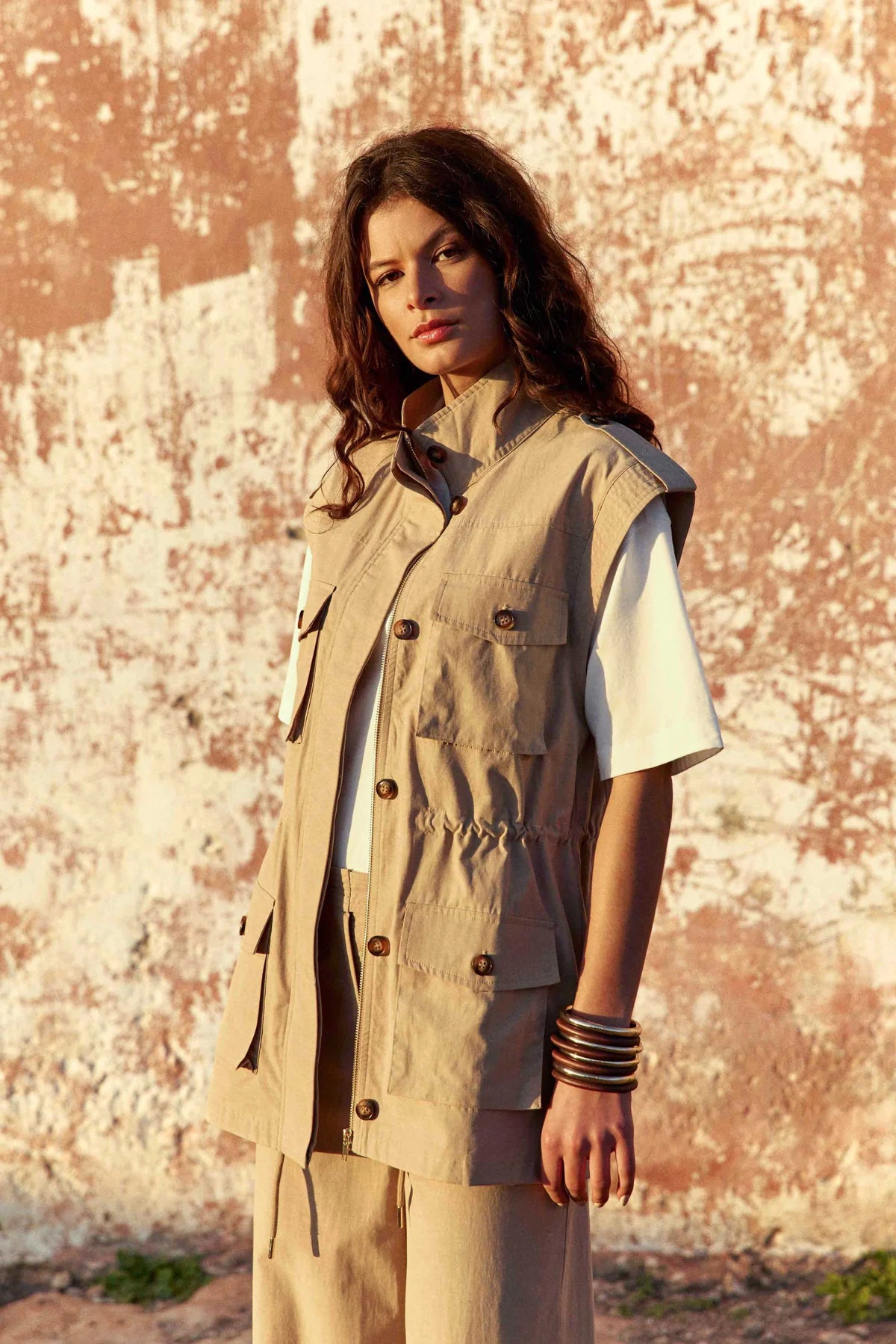 LPE, NEVA sleeveless jacket Beige