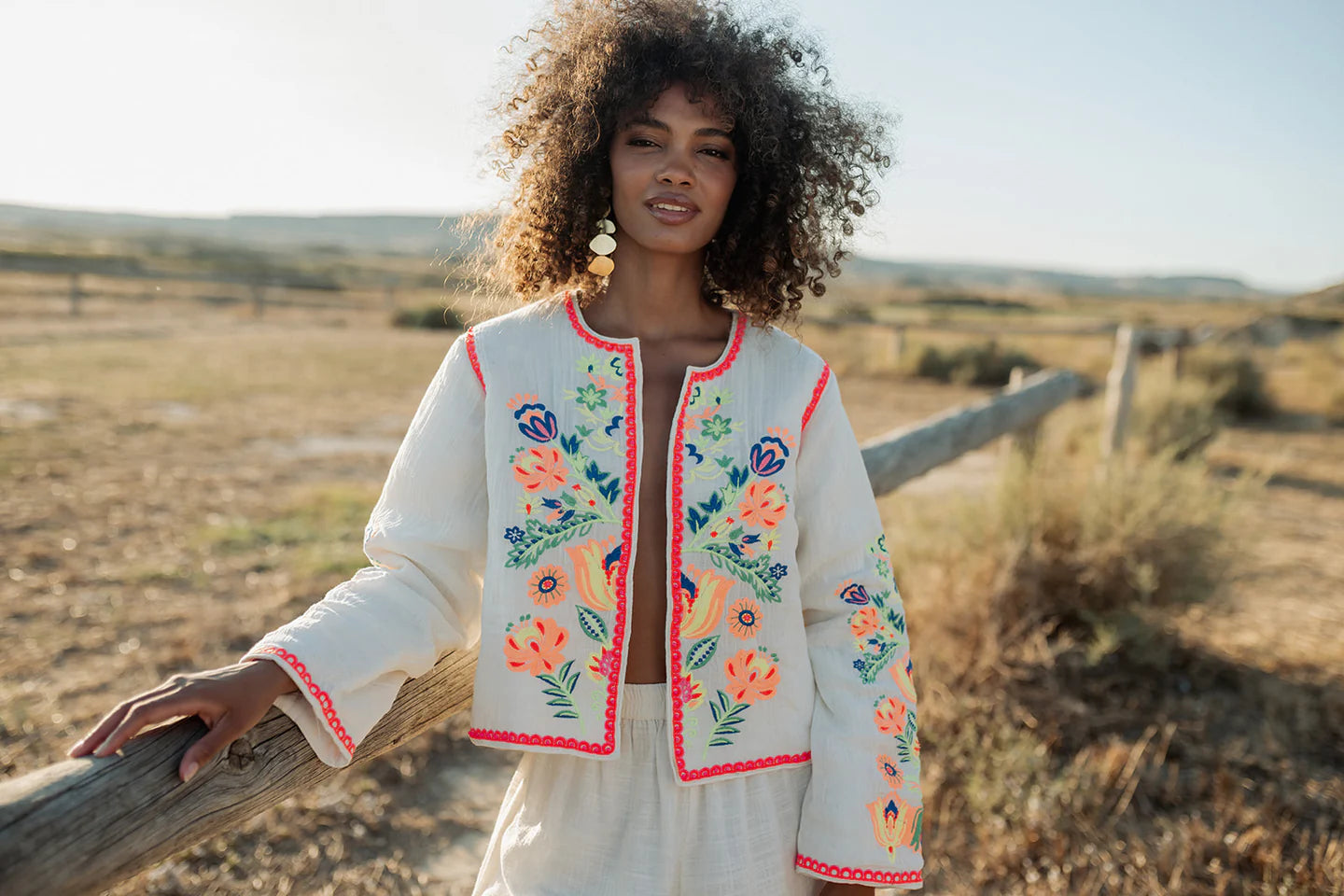 Piti Cuiti, Magnolia embroidered jacket 125