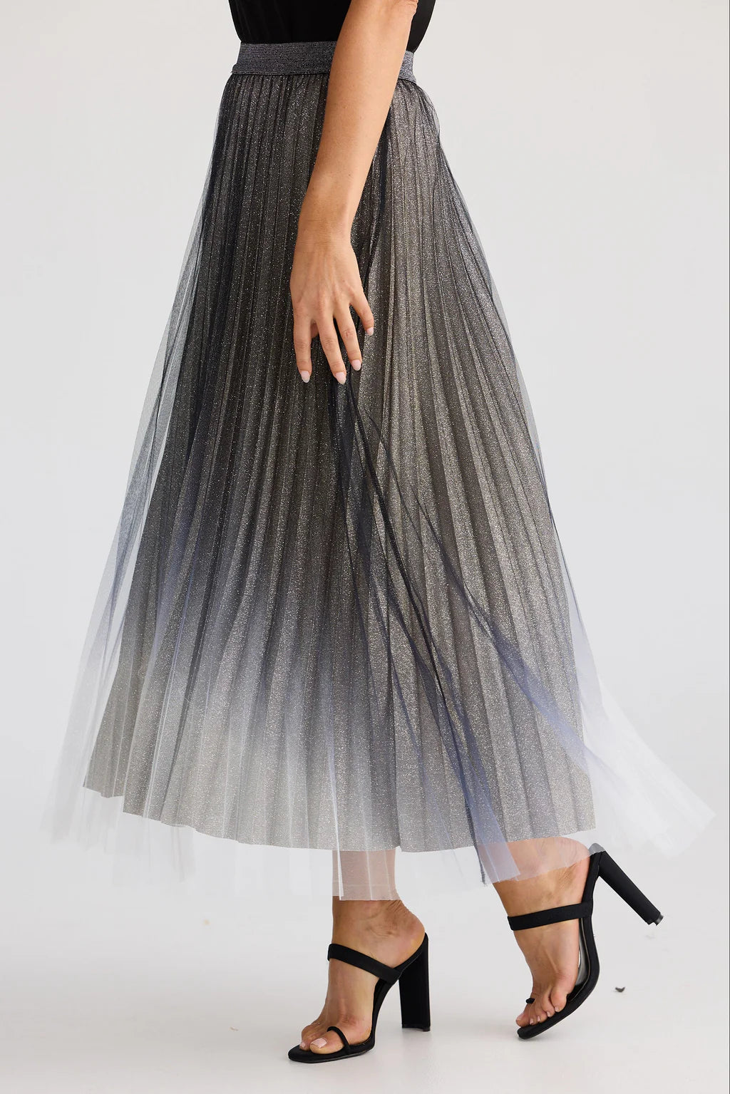 Brave and True, West End Skirt Black ombré